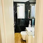 Luxurious - Self Check-in Tirana