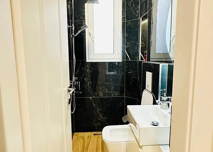 Luxurious - Self Check-in Tirana