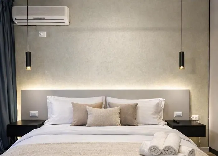 Luxurious - Self Check-in Apartment