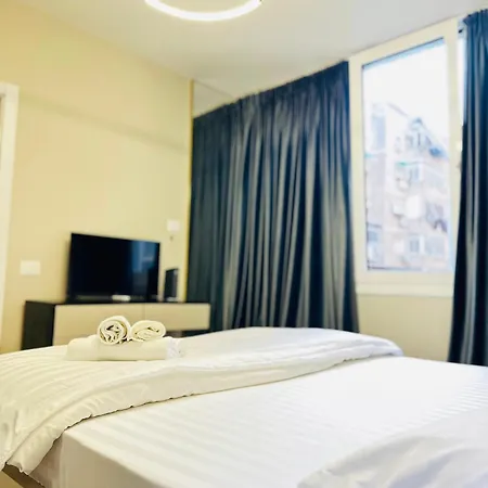 Luxurious - Self Check-in טיראנה