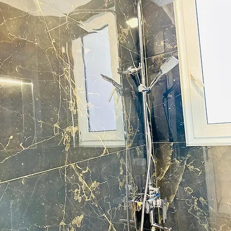 Lejlighed Luxurious - Self Check-in Tirana